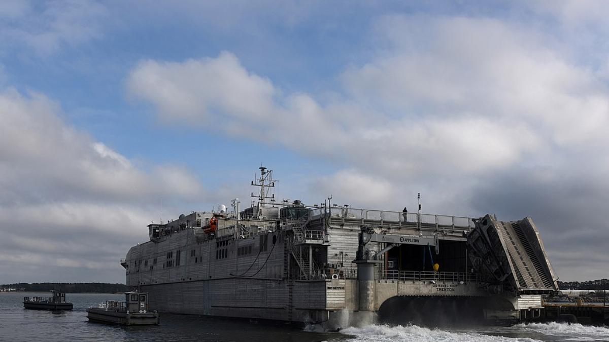 Historic turn in the US Marines: they abandon large military bases in the face of the growing threat of Chinese missiles and Iranian drones