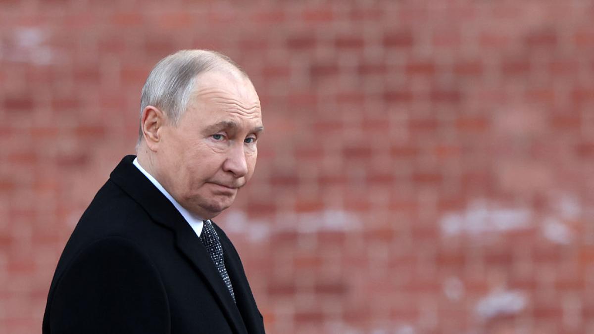 Ukraine's drones are hitting where it hurts Putin the most: Russian oil has stopped earning almost 1 billion in a single week