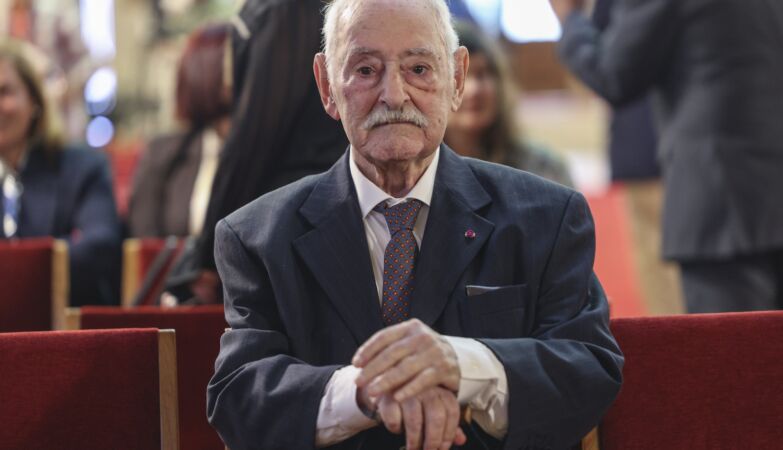 Ruy de Carvalho very moved. “We are the same or worse than when World War II started”