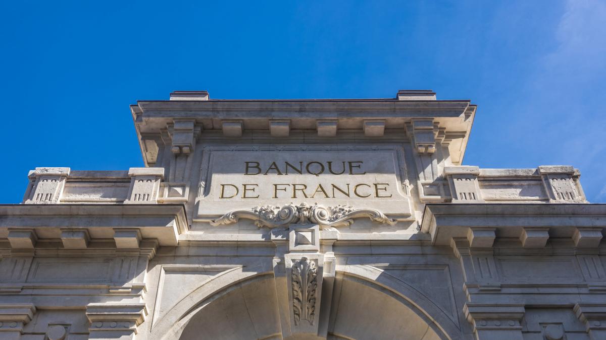 It's official: France has already repatriated the gold it kept in the US and Germany could be next, while Spain has not yet commented