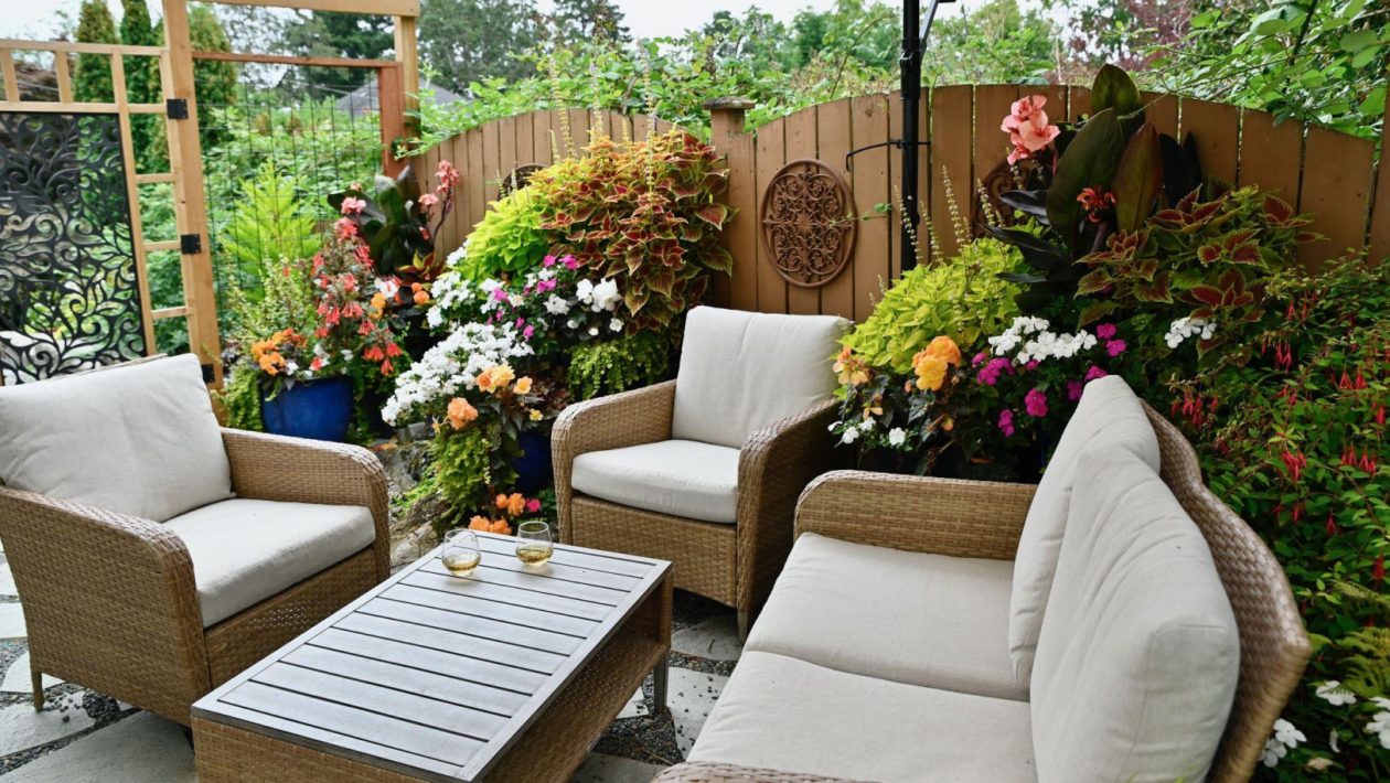 Hit from TikTok The viral garden lamp is a new hit on the Internet. This XXL model is now available in Action stores