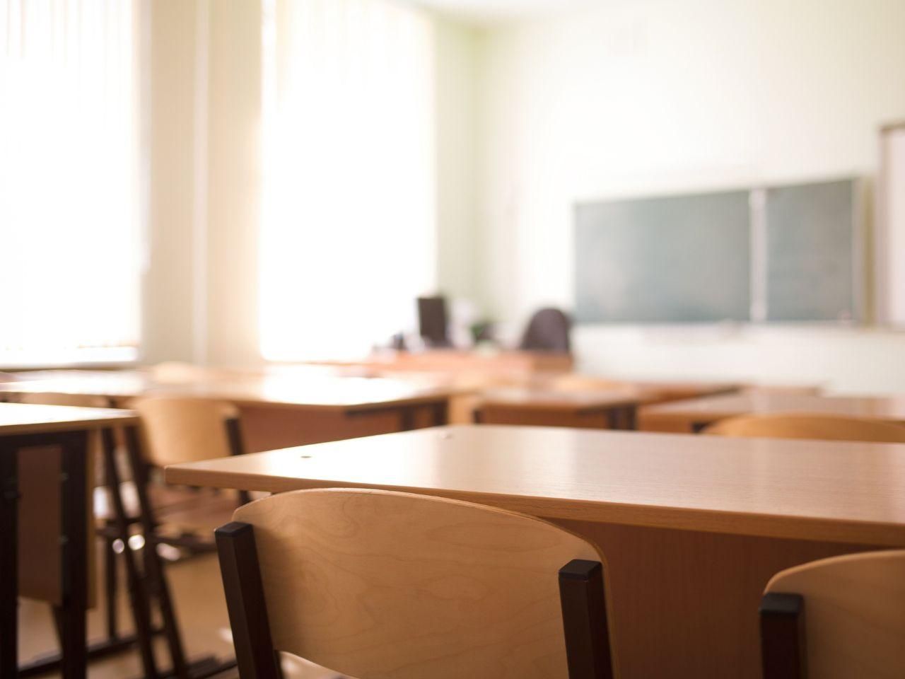 When will the holidays be? The 2026 holidays will start earlier. The 2025/2026 school year will end on this day. The door has already been sealed. Students will be happy