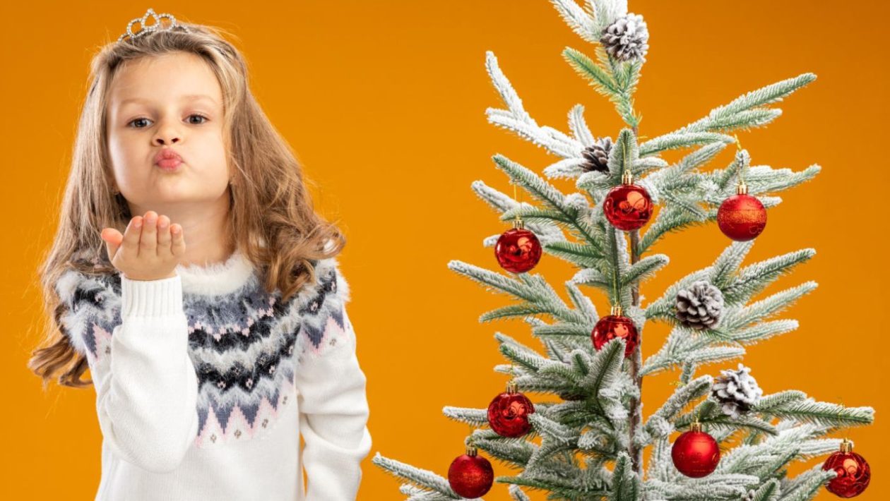 Additional days off Christmas 2026 will be longer this year. Everything is clear now. These people are already guaranteed an additional day off to eat Christmas cheesecake. The last long weekend in 2026