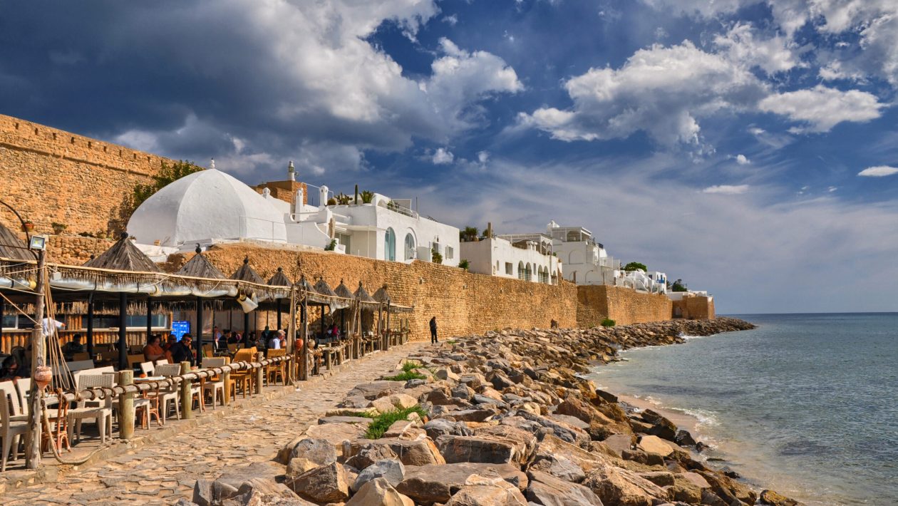 Goodbye Algarve? Portuguese will 'invade' these two cheapest beach destinations in summer