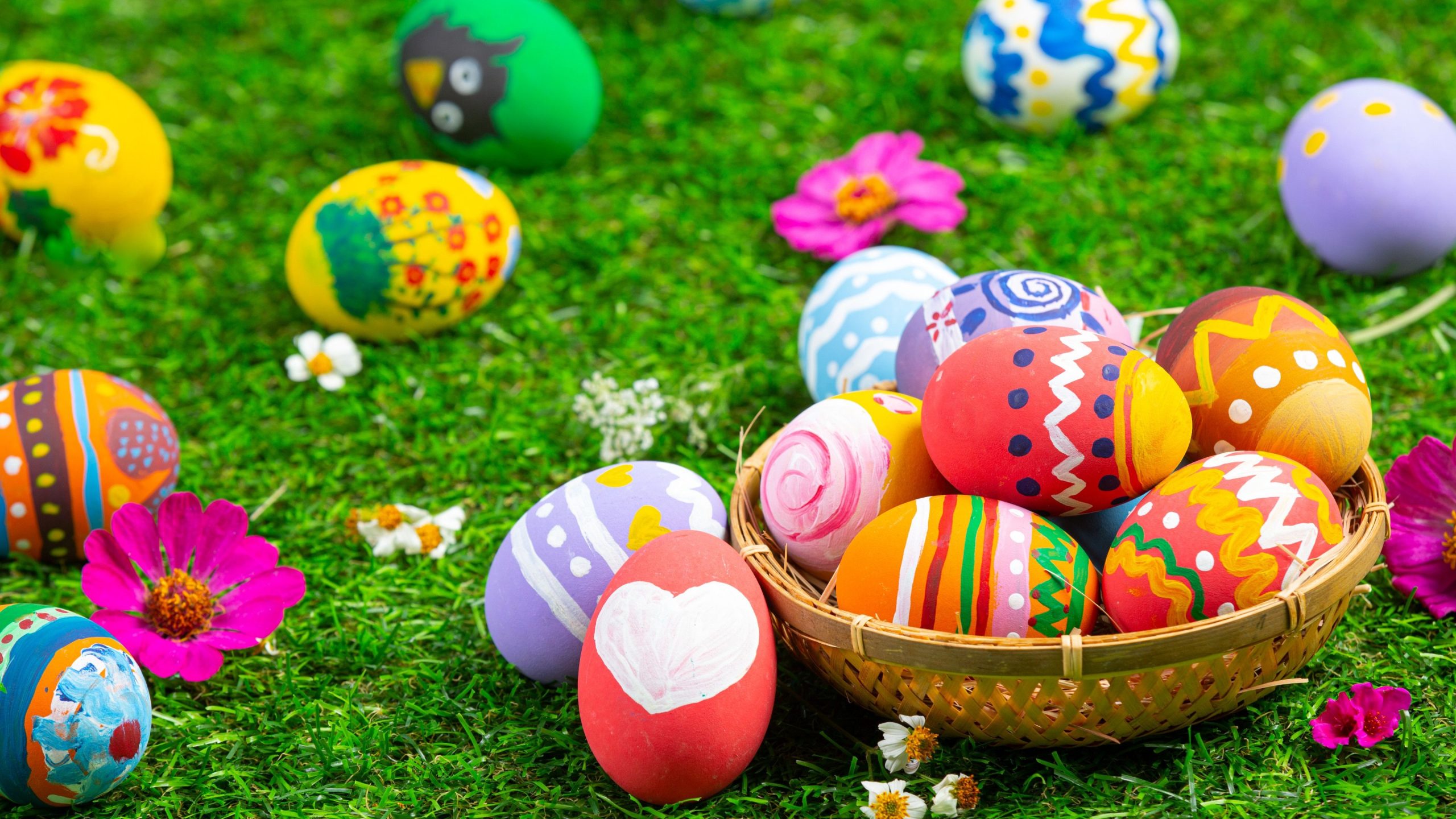 Horoscope April 2026. Only 6 signs are lucky in the middle of spring. The Easter Bunny comes with the basket of destiny full of goodies