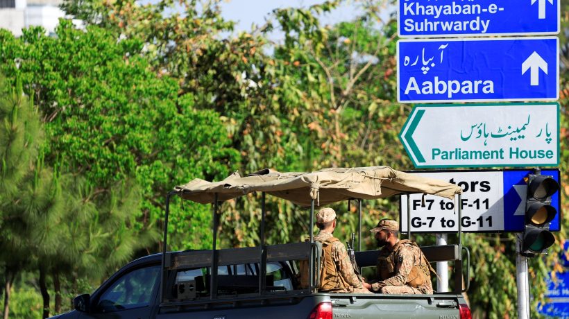 Trump on Iran: US negotiators in Pakistan - "I will tear down every bridge if there is no deal"