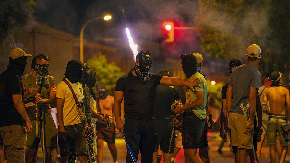 Spain defends international law... but beware of xenophobic violence