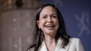 Machado says that the summit in Barcelona shows that the meeting with Sánchez "is not convenient"