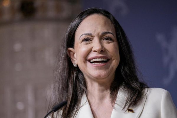 Machado says that the summit in Barcelona shows that the meeting with Sánchez "is not convenient"