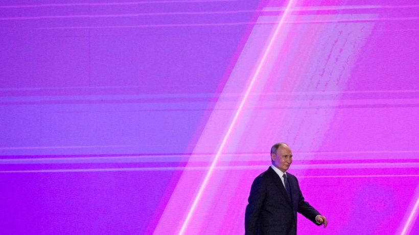 Putin's difficult spring: From whining about Ukraine to the war... of influencers