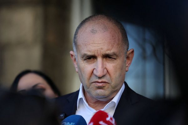 Bulgaria: Rumen Radev's sweeping victory "freezes" Brussels