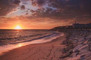 This city that is not in the Algarve is the “queen of Portugal's beaches” and seafood can be eaten for €10