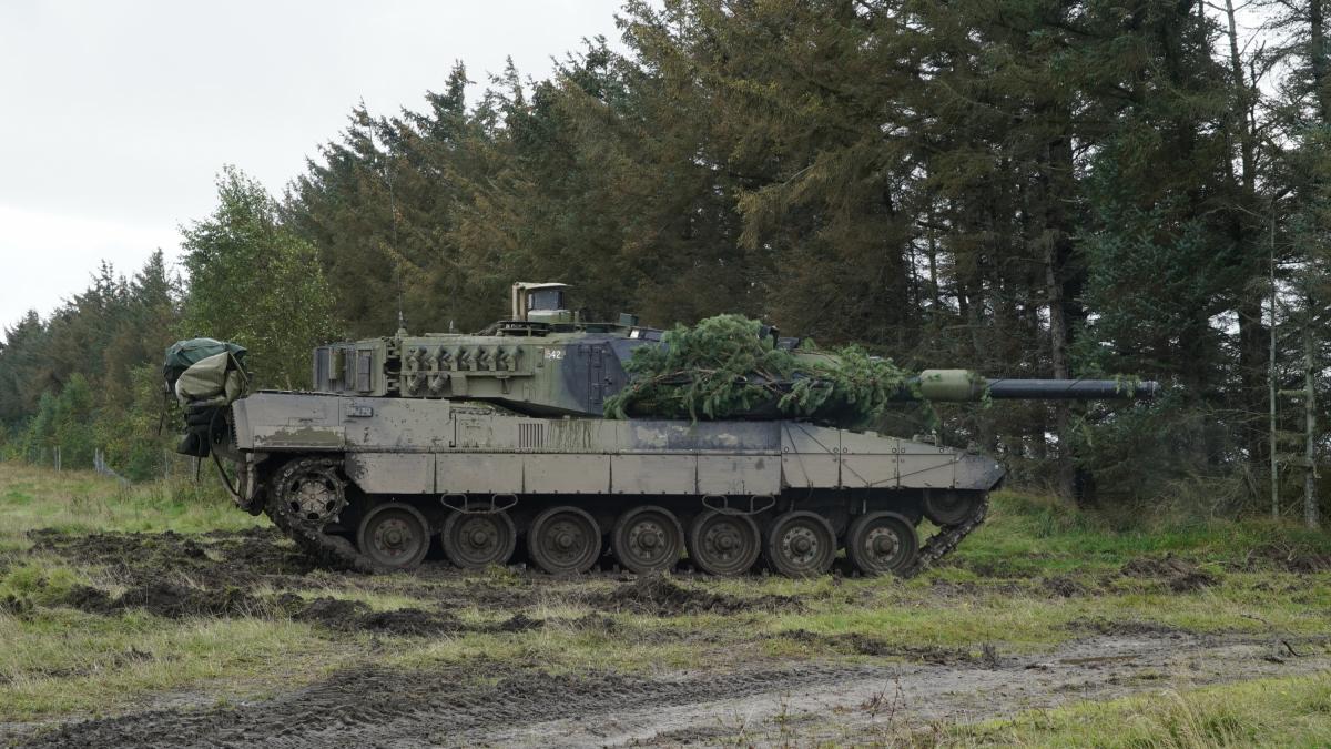 Ukraine trains its Leopard 2 crews with 39 Finnish mixed reality headsets for $8.45 million: cheaper and more effective than firing live projectiles