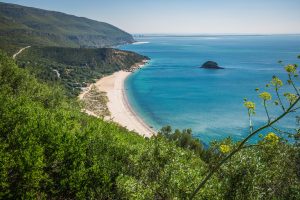 Foreigners discovered a coastal city in Portugal that the Portuguese 'ignore': in August you sleep for €90 and eat for €15