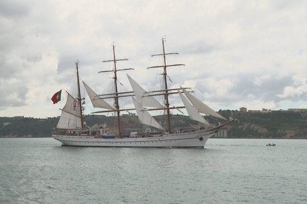 Lisbon Naval Association celebrates 170 years with salute from the School Ship-Sagres