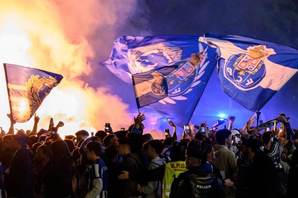 The champions' phrases on a blue and white party night