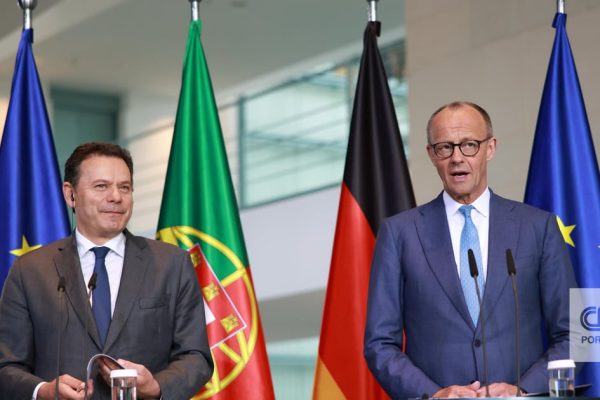 Montenegro and Merz defend diplomatic pressure on Tehran and warn of impact on the Strait of Hormuz