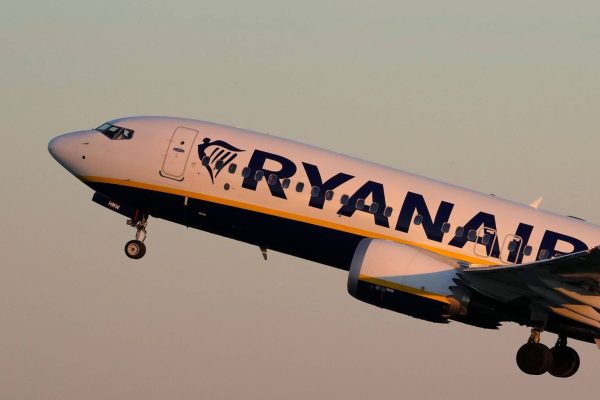 Bad behavior on flights is on the rise, but Ryanair CEO has an idea