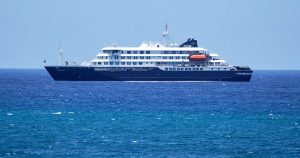 Ship with hantavirus cases is on its way to the Canaries: what will happen?