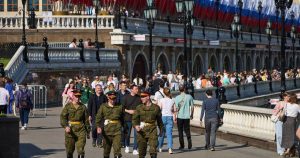 Russia threatens to attack Kiev if Victory Day parade is disturbed