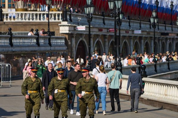 Russia threatens to attack Kiev if Victory Day parade is disturbed