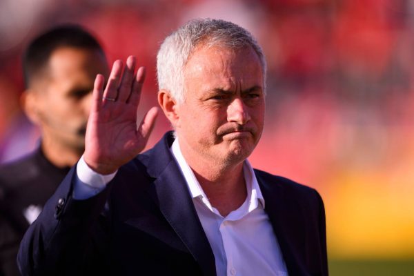 "Mourinho is preparing Benfica and fans for separation"
