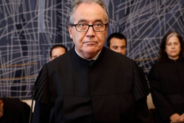 President of the Constitutional Court announces resignation from office