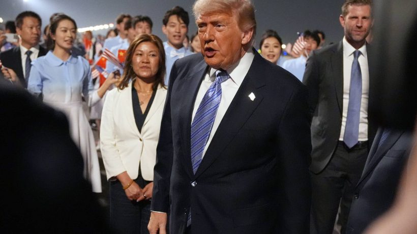Trump arrived in China for summit with Xi Jiping