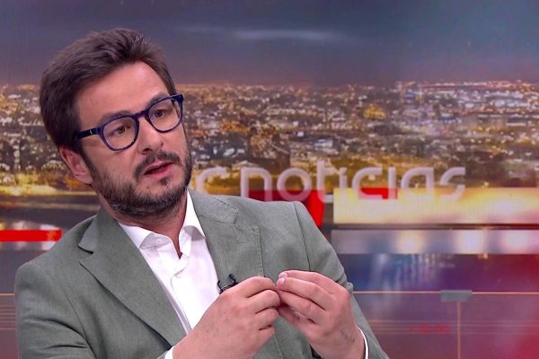 Henrique Raposo on the Cante Bandits at Eurovision: "We need to take Alentejo seriously and not this pop version"