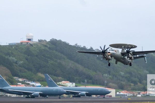 USA only communicated movement: Portugal did not know where the planes that left Lajes were going