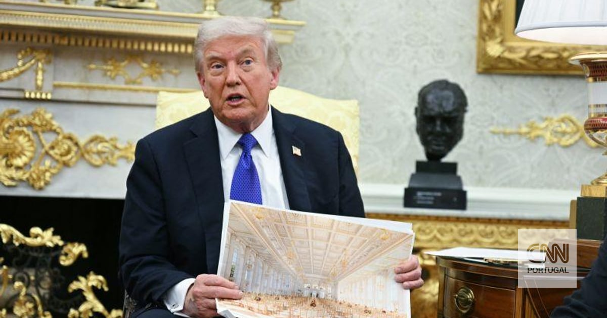 Americans definitely don't like Trump's decorating attempts at all
