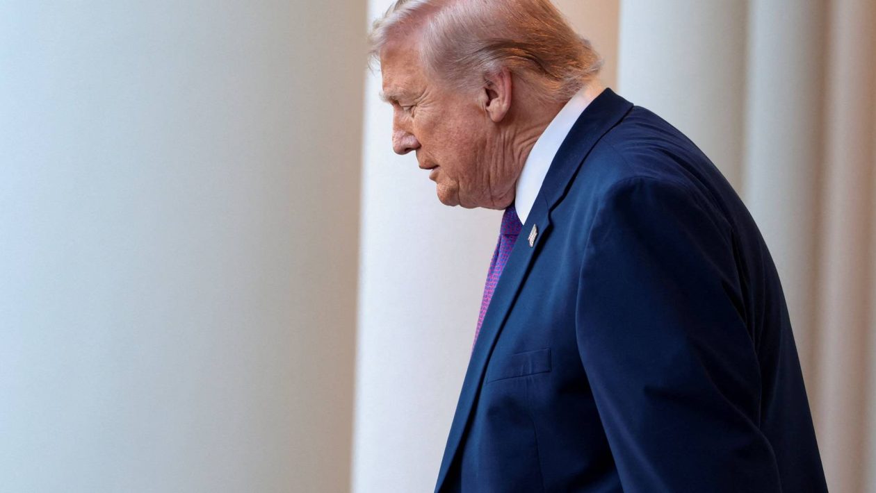 Trump intensifies threats to Iran: "Time is running out"