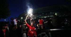 Sofa party: Arsenal become English champions 22 years later and didn't even need to enter the field