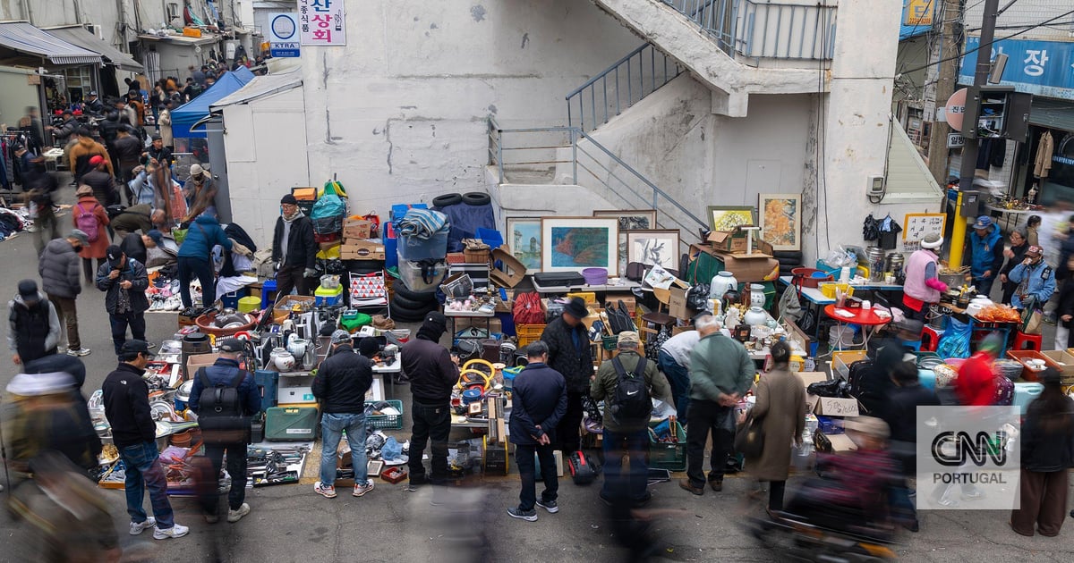 Every weekend there are thousands of people hunting for treasure in these streets