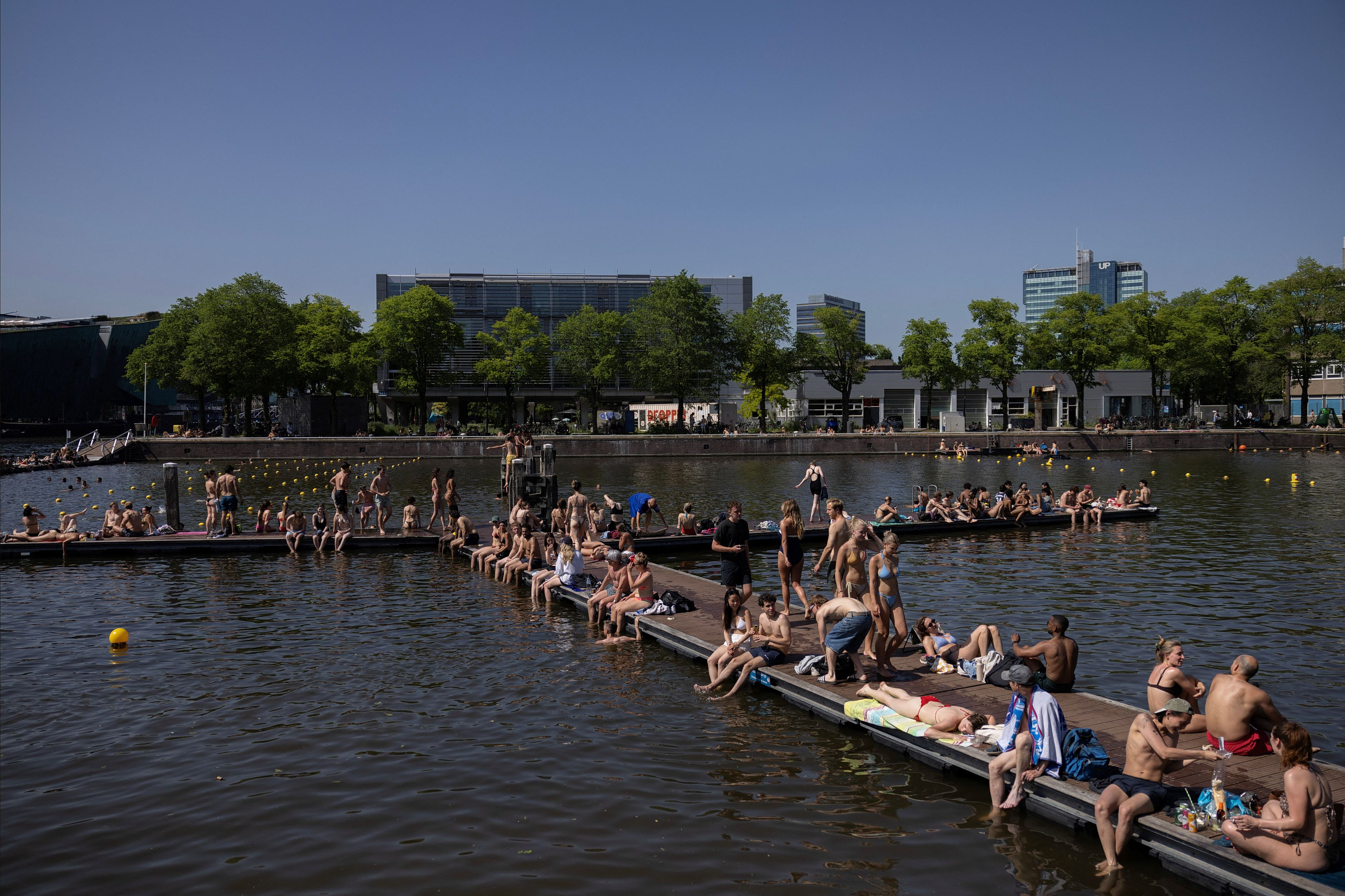 Unprecedented heatwave "suffocates" Europe: The global temperature is on track for historical records