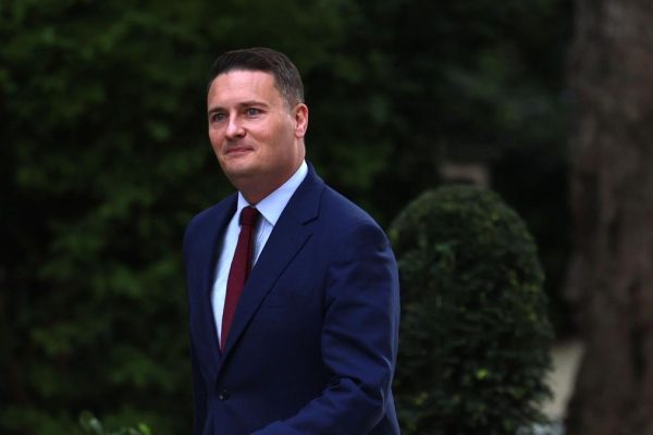 British Health Secretary Wes Streeting resigns to challenge Starmer for Labor leadership