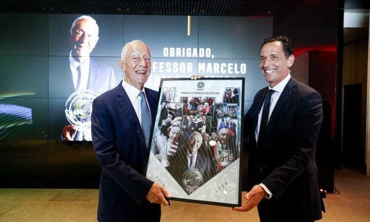 Marcelo Rebelo de Sousa honored for his contribution to football