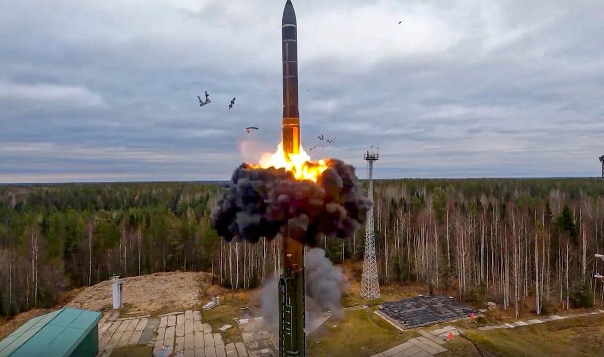 What is known about the Oreshnik missile that Russia fired at Kiev