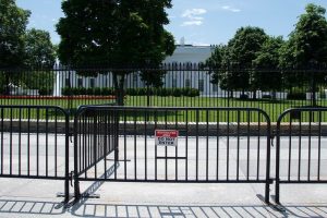 Journalists live on the war in Iran…and shots are heard: shooting near the White House