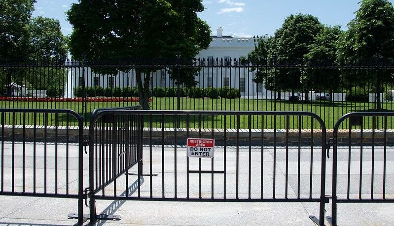 Journalists live on the war in Iran…and shots are heard: shooting near the White House