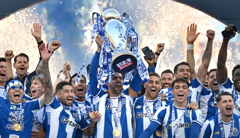 “The champion is back”: the celebration of FC Porto’s 31st title (and the future of the squad)