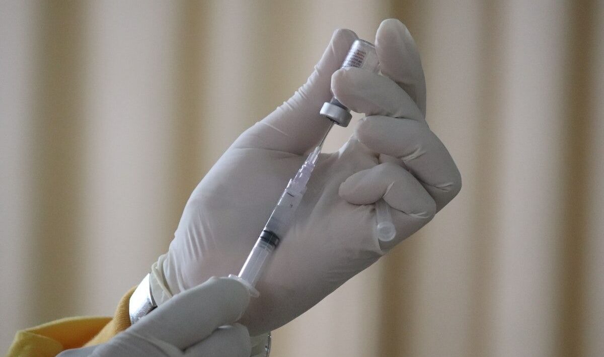 Trump may be weakening the US military because of vaccination fears