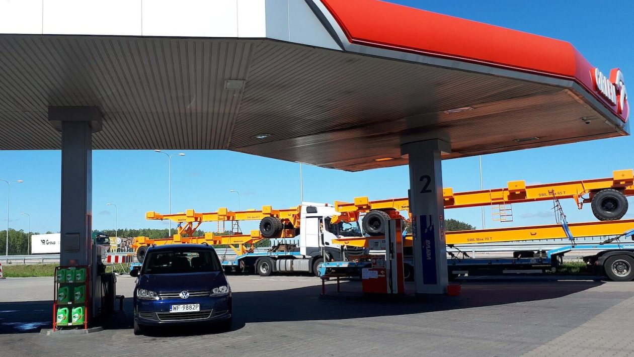 Diesel rises 10 cents (or more). Polish model is an alternative to regulate prices