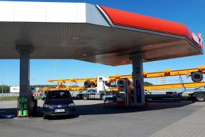 Diesel rises 10 cents (or more). Polish model is an alternative to regulate prices