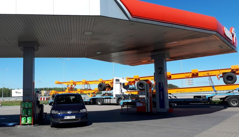 Diesel rises 10 cents (or more). Polish model is an alternative to regulate prices