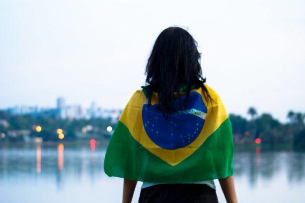 There are more and more Brazilian immigrants leaving Portugal for Spain