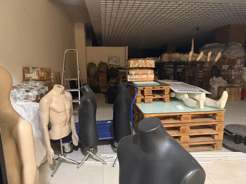 "It looks semi-apocalyptic": what a nearly empty shopping center in Moscow reveals about the Russian economy