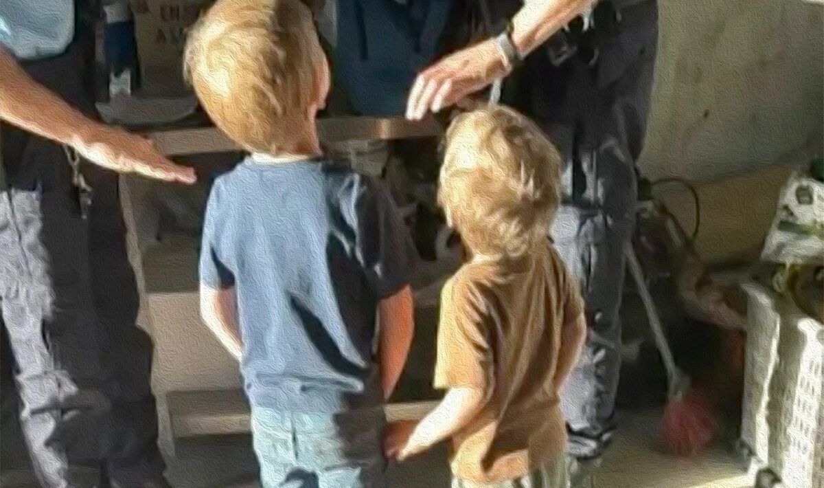 Brothers abandoned in Alcácer do Sal return to France, but not to their father (who broke the silence)