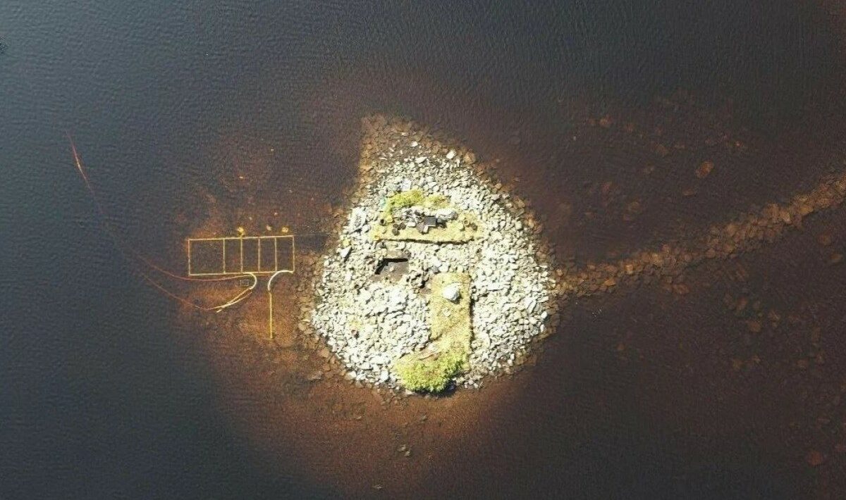 The foundations of a strange artificial island built 5 thousand years ago are revealed