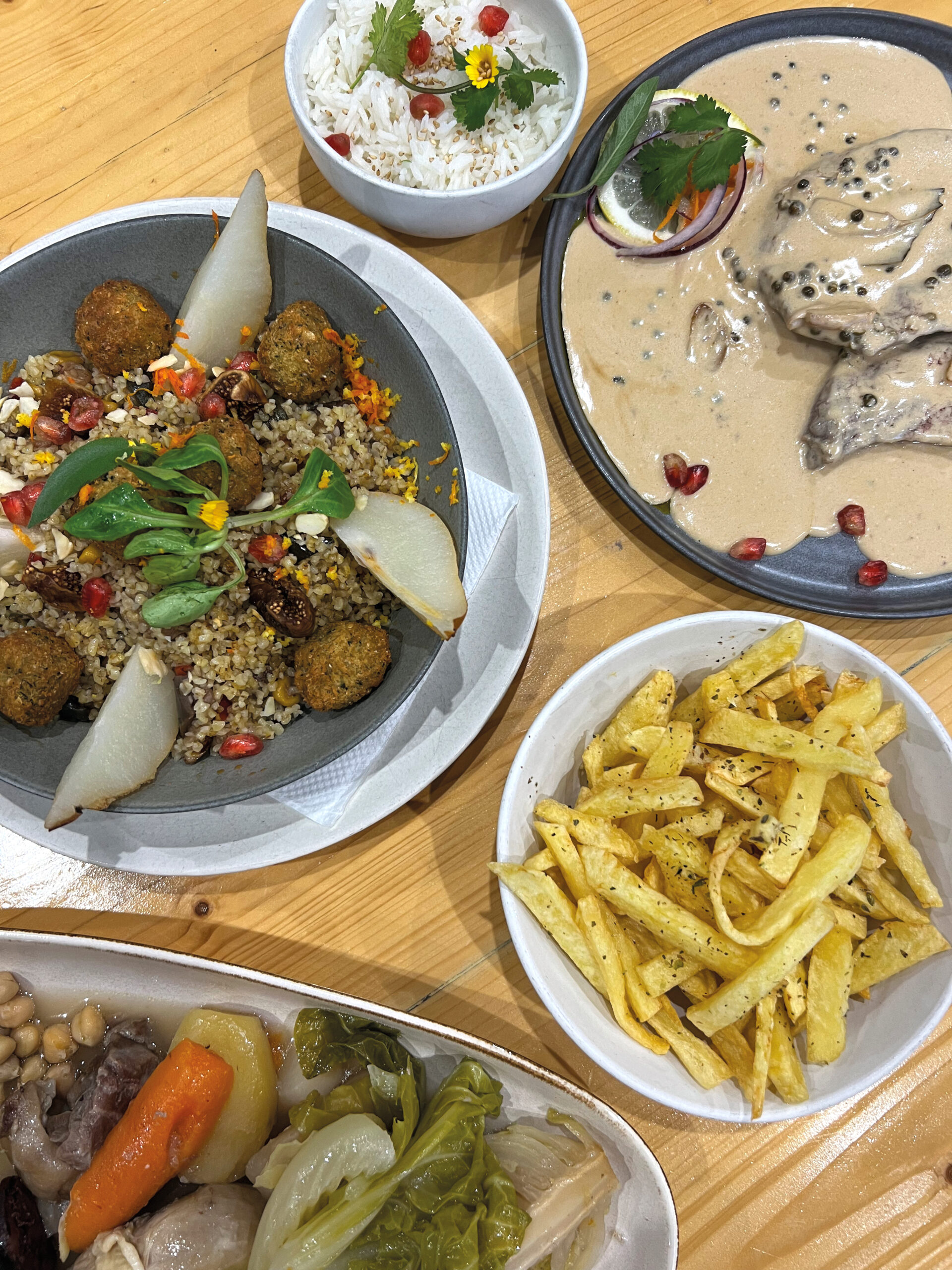 “The Finally” in Manta Rota: a story of family, flavors and authenticity by the sea